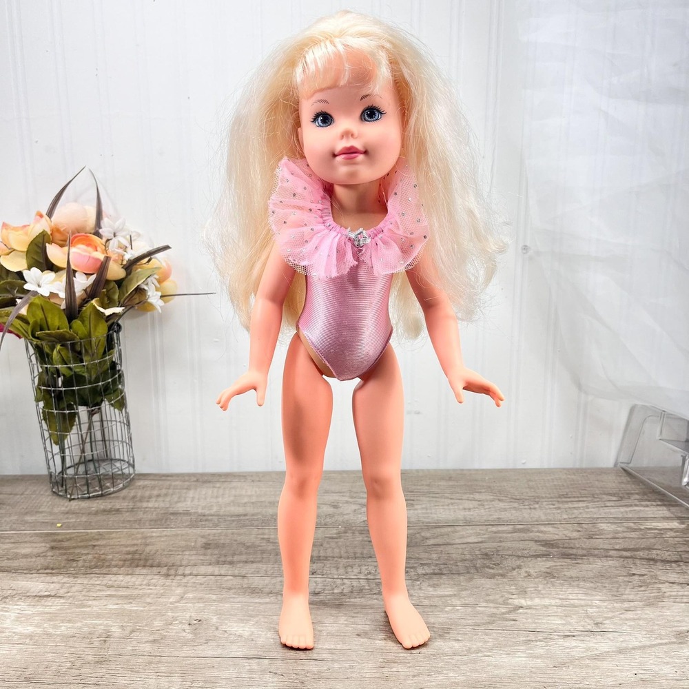 Vintage 1989 Hasbro My Beautiful Doll: Brenda, Blonde Hair,‎ 17.5" Poseable